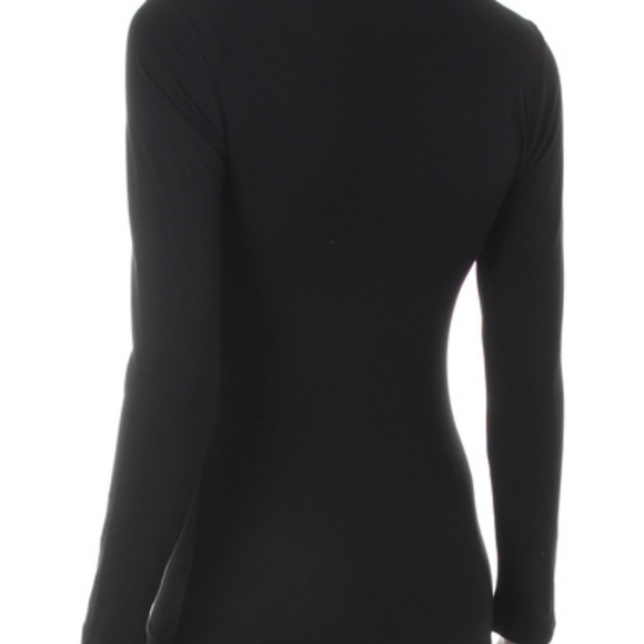 Halloween Skull Hands By Back to Basics - Picture 3 of 4